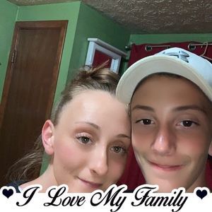 Meet your Posher, Tia